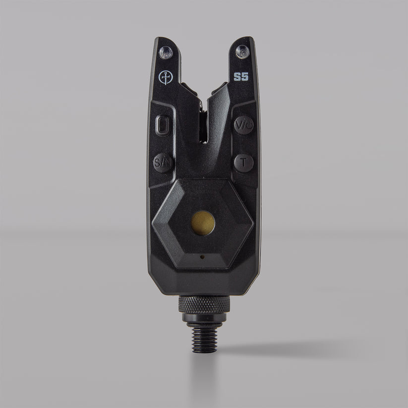 Saber S5 3+1 Bite Alarm Set with Bivvy Light - Image 2